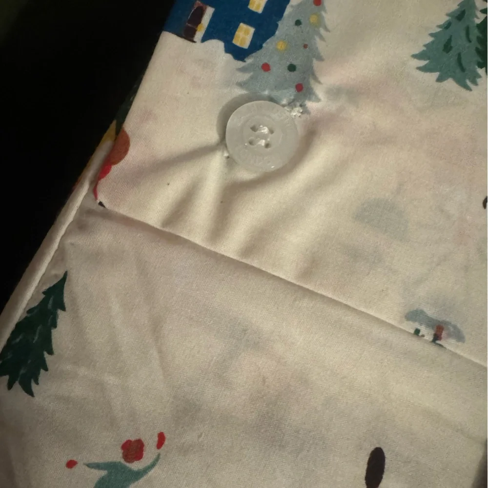 Cath Kidston”Snow day”in creamQueen Sheet Set- zoom in for details! Festive fun!